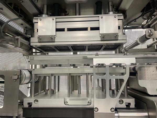 Grote foto g. mondini e 350 vg top seal verpakkingsmachine met ontnester agrarisch tuinbouw