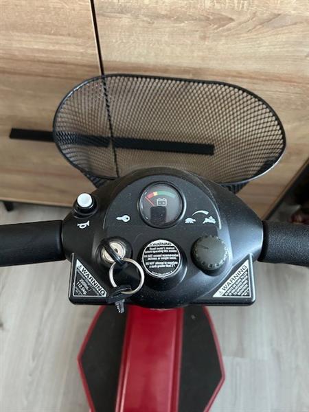 Grote foto te koop capri 3 wiel scootmobiel diversen brommobielen en scootmobielen