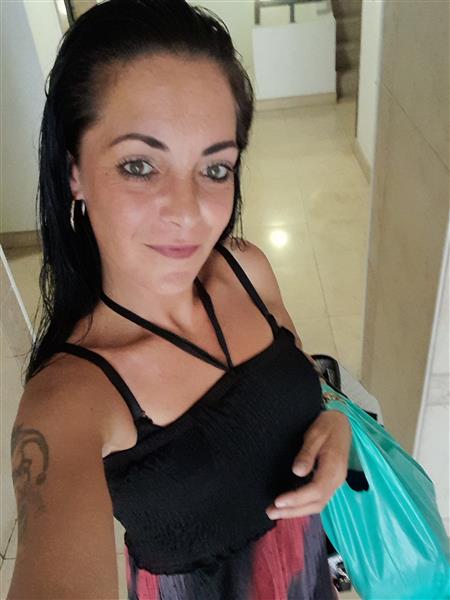 Grote foto geile halfbloed sletje wil jouw pik erotiek escort service