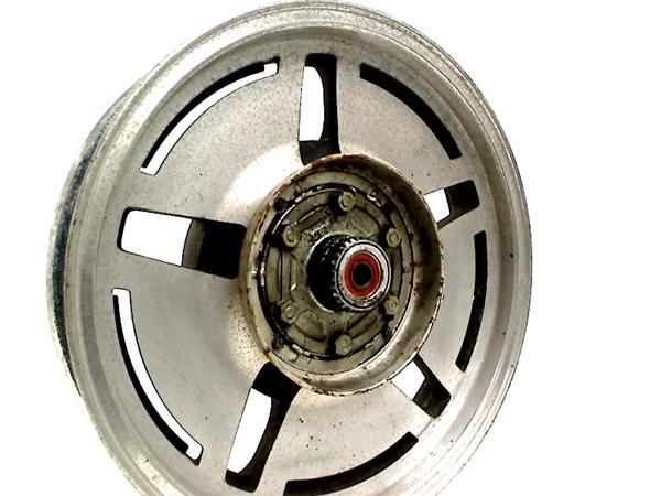 Grote foto yamaha xj 700 maxim x 1986 43h6 achtervelg motoren overige accessoires