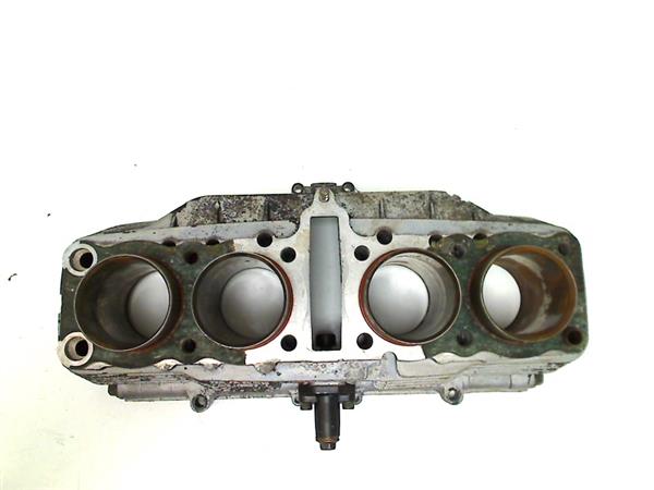 Grote foto yamaha xj 650 turbo 1982 f2lo cilinder motoren overige accessoires