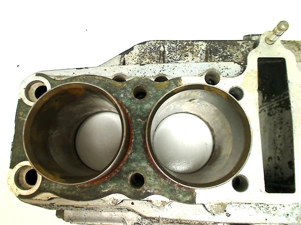 Grote foto yamaha xj 650 turbo 1982 f2lo cilinder motoren overige accessoires