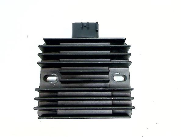 Grote foto yamaha yzf r6 2006 2007 439c spanningsregelaar sh678 11g6.3.8 motoren overige accessoires