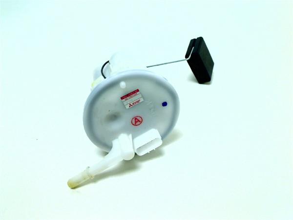 Grote foto yamaha mt 07 2014 2015 43e9 brandstofpomp 1ws 13907 00 motoren overige accessoires