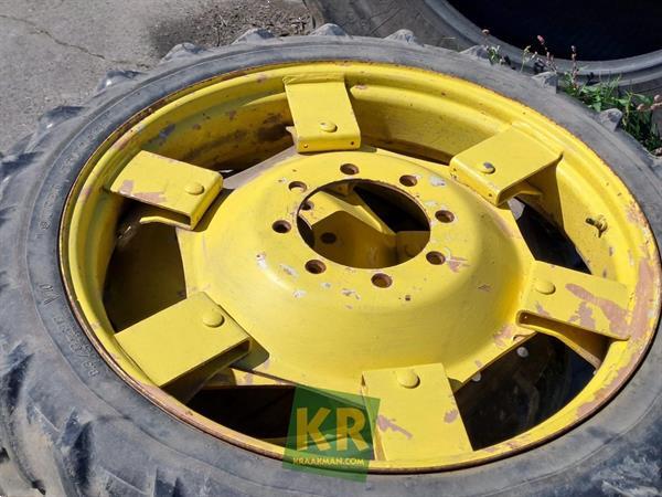 Grote foto john deere 8.3 8r36 x2 29022 agrarisch wielen