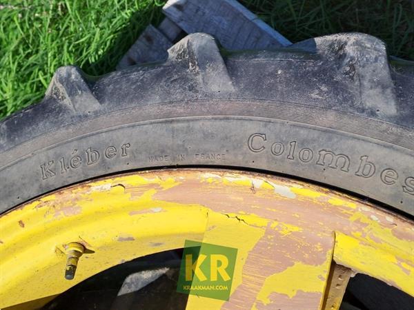 Grote foto john deere 8.3 8r36 x2 29022 agrarisch wielen