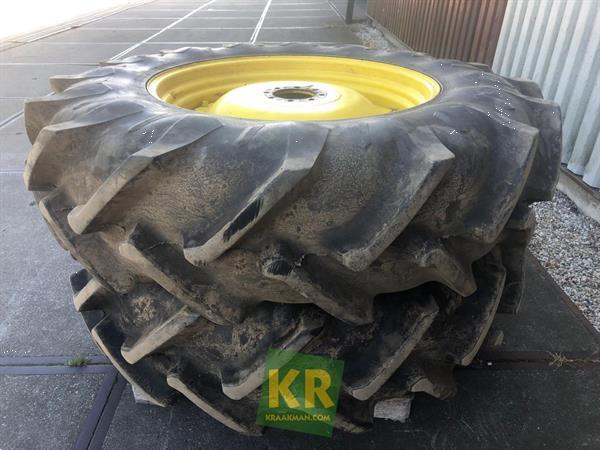 Grote foto pirelli ploegband 18.4r38 25142 agrarisch wielen
