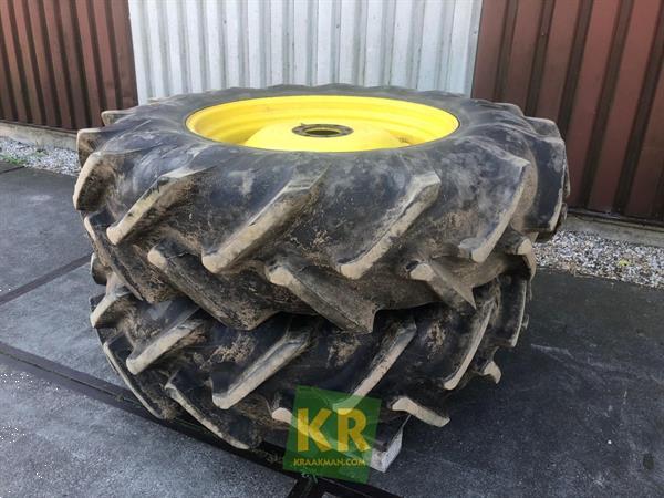 Grote foto pirelli ploegband 18.4r38 25142 agrarisch wielen