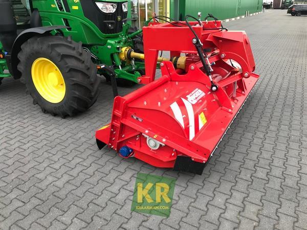 Grote foto ducker um 28570 agrarisch maaiers