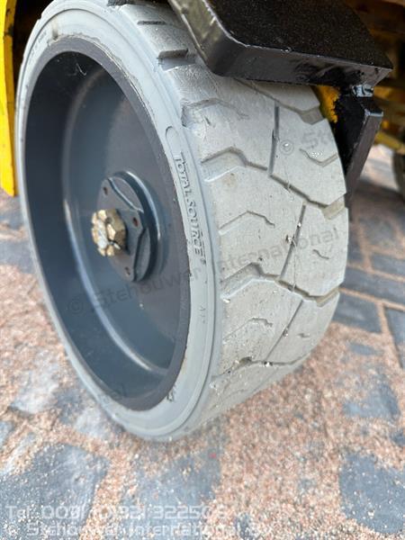 Grote foto haulotte compact 10 hoogwerker schaarhoogwerker doe het zelf en verbouw hoogwerkers