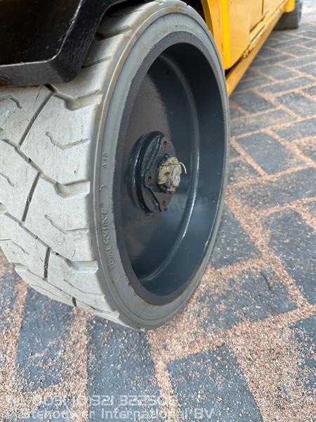 Grote foto haulotte compact 10 hoogwerker schaarhoogwerker doe het zelf en verbouw hoogwerkers