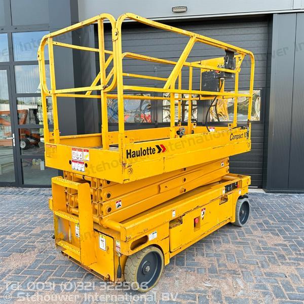 Grote foto haulotte compact 10 hoogwerker schaarhoogwerker doe het zelf en verbouw hoogwerkers