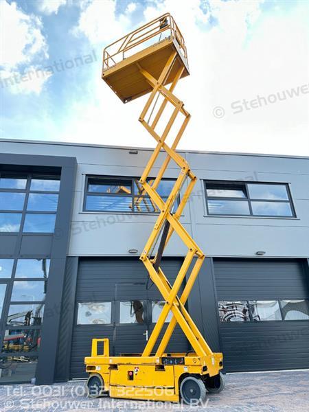 Grote foto haulotte compact 10 hoogwerker schaarhoogwerker doe het zelf en verbouw hoogwerkers