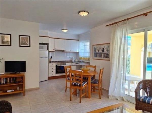 Grote foto uw appartement in denia beneden bij zwembad en huizen en kamers bestaand europa