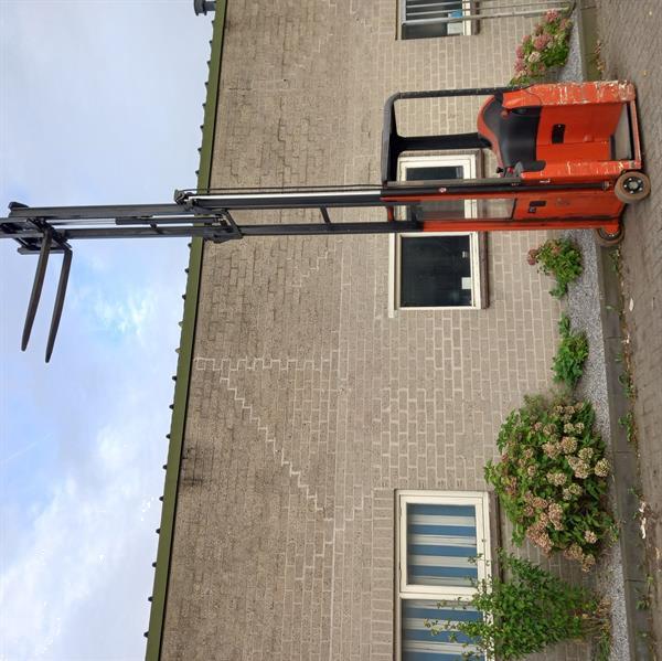 Grote foto linde e10 334 compact heftruck triplo 5 2 m shift agrarisch heftrucks