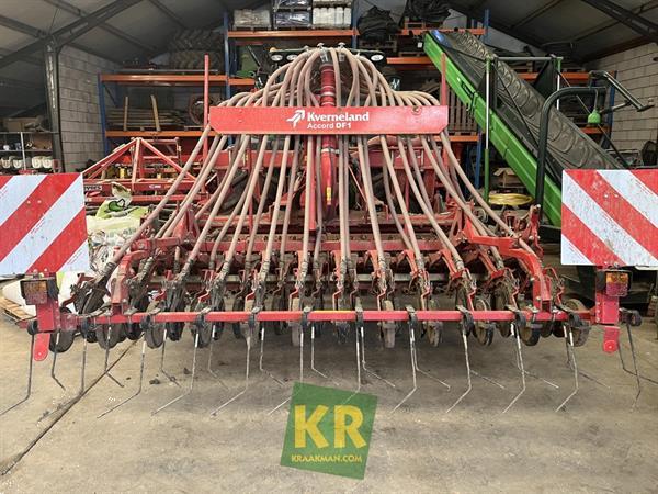Grote foto kverneland zaaibalk overig 280409 agrarisch akkerbouw