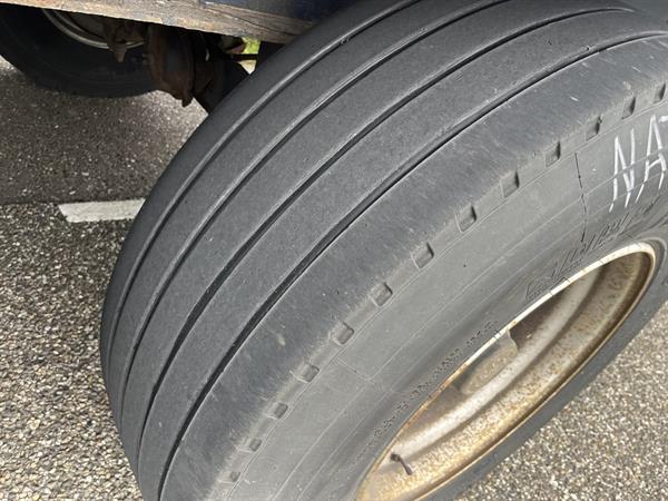 Grote foto krone schuifzeil oplegger bpw axle tautliner curtainside 2010 doe het zelf en verbouw opleggers