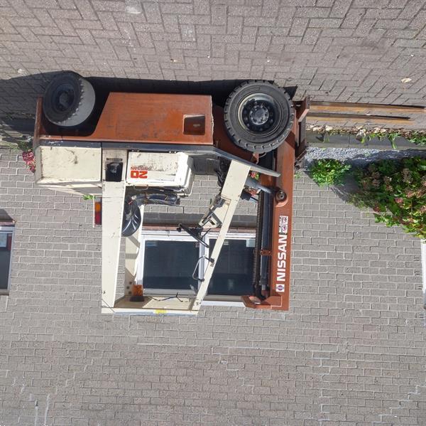 Grote foto nissan eh02a25 diesel heftruck agrarisch heftrucks