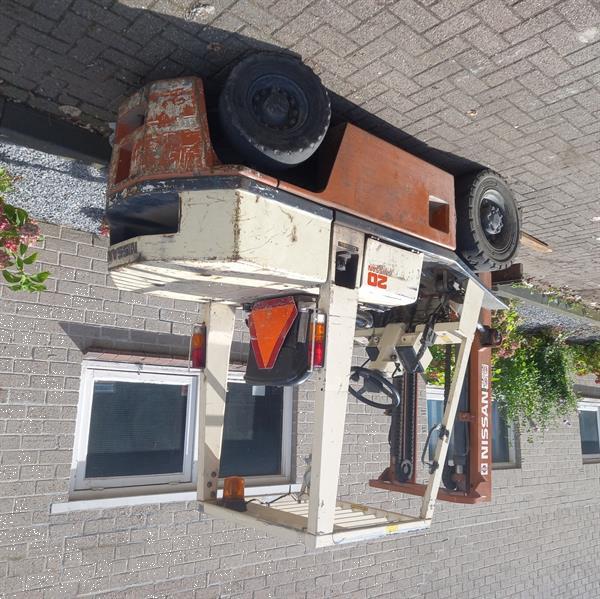 Grote foto nissan eh02a25 diesel heftruck agrarisch heftrucks