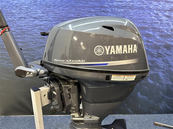 Grote foto yamaha 25 pk buitenboordmotor artikelnummer 6084 gebruikte watersport en boten buiten en binnenboordmotoren