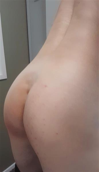Grote foto jonge man. mannen kunnen het verpesten erotiek man zoekt mannelijke sekspartner