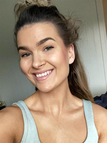 Grote foto lieve dame van 32 zoekt gezellige man contacten en berichten vrouw zoekt man