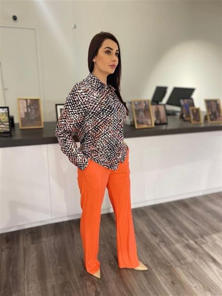 Grote foto gwynne blouse 24vzg08 zwart kleurenmix kleding dames blouses