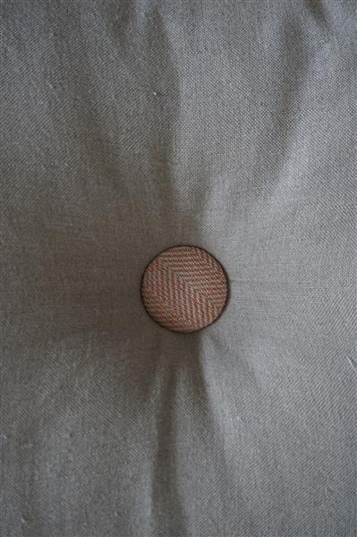 Grote foto ibiza button cushion ginger 40 x 50 cm huis en inrichting bankstellen