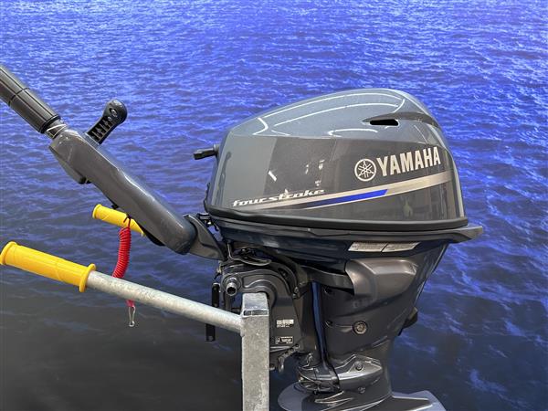 Grote foto yamaha 20 pk buitenboordmotor artnr 5901 als nieuw jong watersport en boten buiten en binnenboordmotoren
