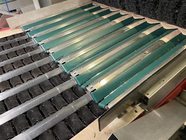 Grote foto aweta 2xg av 8 36 1 sorteerlijn voor appels en peren met 2 x 8 banen en 32 uitgangen agrarisch tuinbouw