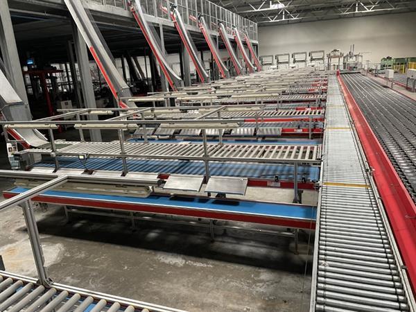 Grote foto aweta 2xg av 8 36 1 sorteerlijn voor appels en peren met 2 x 8 banen en 32 uitgangen agrarisch tuinbouw