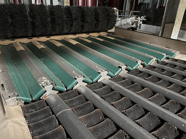 Grote foto aweta 2xg av 8 36 1 sorteerlijn voor appels en peren met 2 x 8 banen en 32 uitgangen agrarisch tuinbouw