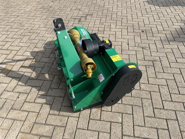 Grote foto grasmaaier gazon berm maaier klepel maaier ef 115 inclusief aftakas agrarisch bosbouw