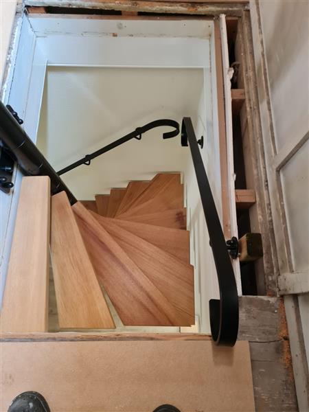 Grote foto spiltrap wenteltrap doe het zelf en verbouw trappen en liften