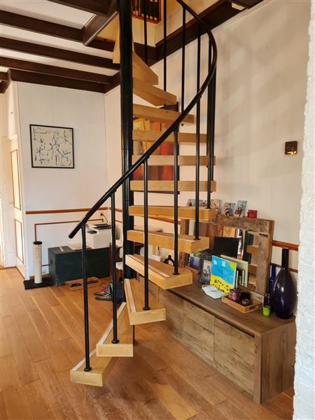 Grote foto spiltrap wenteltrap doe het zelf en verbouw trappen en liften