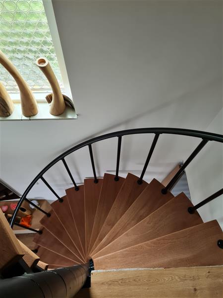 Grote foto spiltrap wenteltrap doe het zelf en verbouw trappen en liften