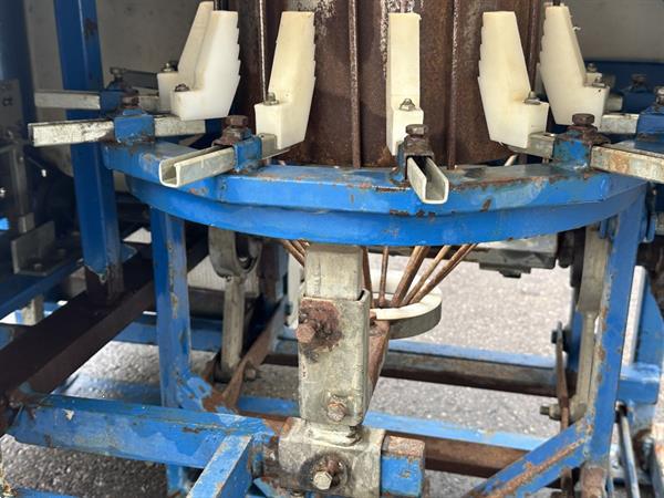 Grote foto schrauwen rolinet ingaasmachine agrarisch tuinbouw