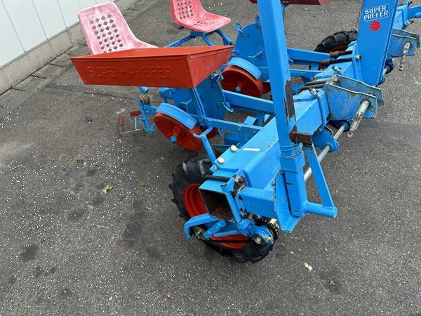 Grote foto super prefer ub plantmachine 2 rijen met centrale aandrijving agrarisch zaaimachines