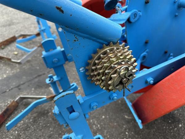 Grote foto super prefer ub plantmachine 2 rijen met centrale aandrijving agrarisch zaaimachines