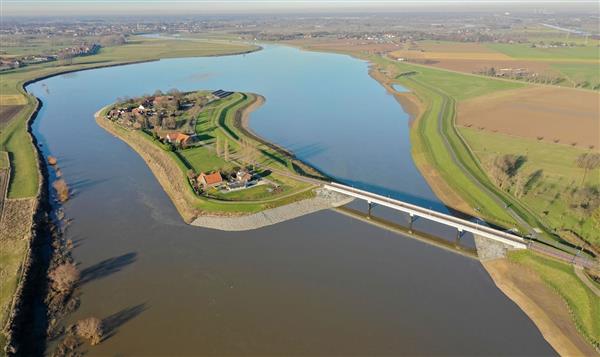 Grote foto groot woonhuis visserweert 50 roosteren 297500 huizen en kamers half vrijstaand
