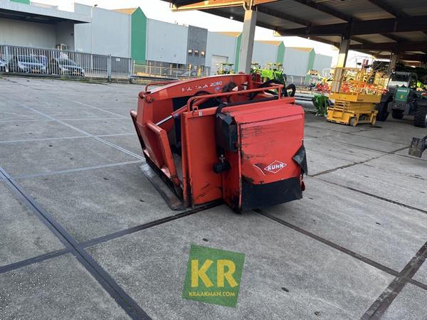 Grote foto kuhn pk2050 446602 agrarisch uithalers en verdelers