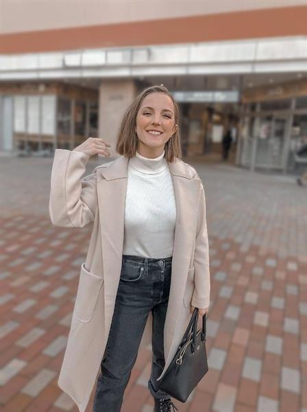 Grote foto het single zijn zat contacten en berichten vrouw zoekt man