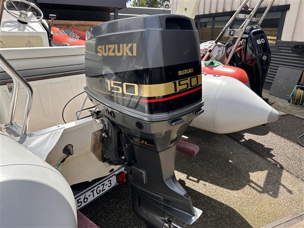Grote foto suzuki 150 pk 2.7 l v6 artnr 1432 watersport en boten buiten en binnenboordmotoren