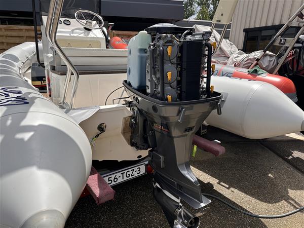 Grote foto suzuki 150 pk 2.7 l v6 artnr 1432 watersport en boten buiten en binnenboordmotoren