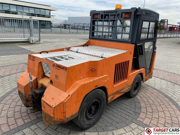 Grote foto charlatte td225 diesel tow tug tractor 15000kg capacity doe het zelf en verbouw hefwerktuigen