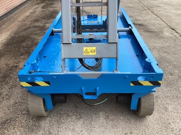 Grote foto schaarhoogwerker genie gs2646 2016 nieuwe batterijen doe het zelf en verbouw hoogwerkers