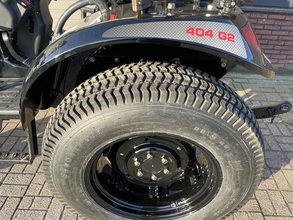 Grote foto knegt 404 black edition 4wd 40 pk compact tractor nieuw agrarisch tractoren