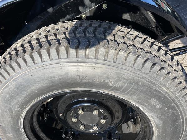 Grote foto knegt 404 black edition 4wd 40 pk compact tractor nieuw agrarisch tractoren