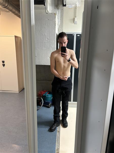 Grote foto man zoekt vrouw sekspartner erotiek man zoekt vrouwelijke sekspartner