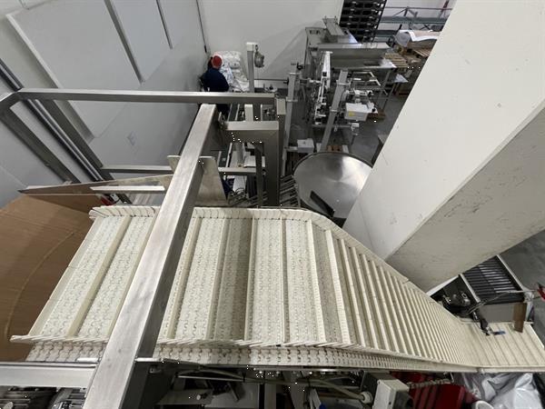 Grote foto jasa afweegmachine voor het vullen van shakers met cherrytomaten agrarisch tuinbouw